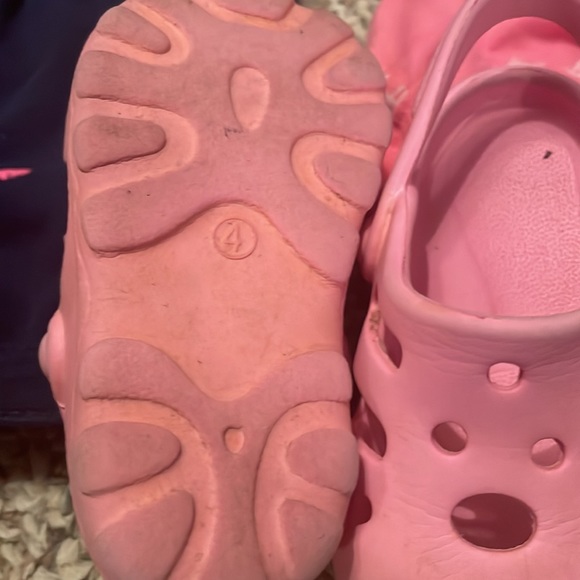 Baby girl 18 month bundle with size 4 croc-like shoe - Picture 2 of 11